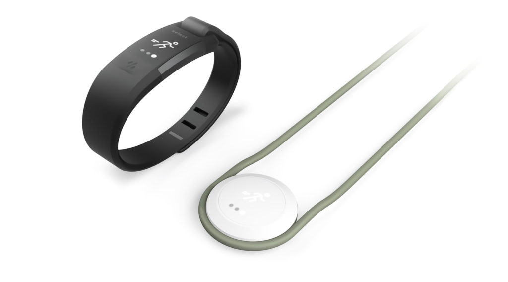 fitness-wearable_full-width_watch-with-lanyard-2
